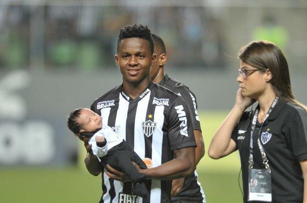 Veja fotos do jogo Atltico x URT