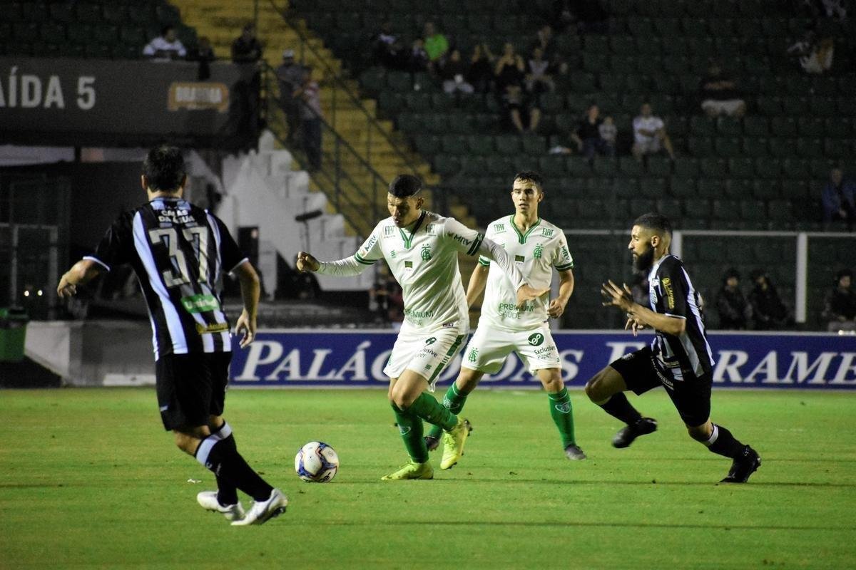 Amrica e Figueirense se enfrentaram pela 28 rodada da Srie B do Campeonato Brasileiro
