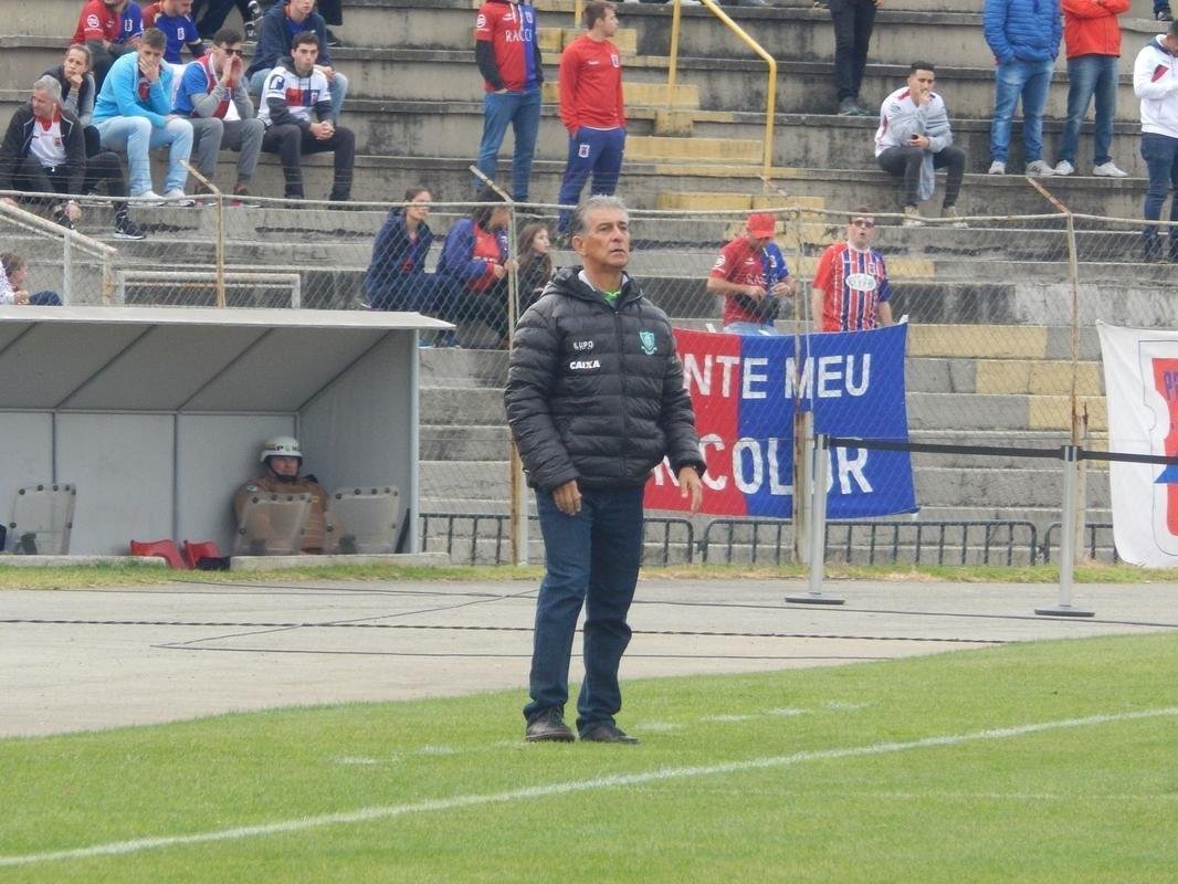 Amrica perde para o Paran Clube, em Curitiba: veja imagens da partida no Durival de Britto