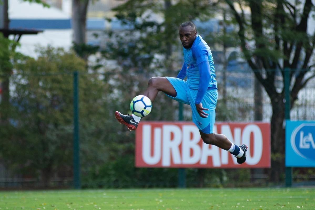 Antes de primeiro jogo da semifinal da Copa do Brasil, contra o Palmeiras, Cruzeiro treinou no CT do So Paulo, na Barra Funda, nesta tera-feira (11/09)