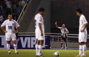2008 - Atlético e Botafogo se reencontraram nas quartas de final de 2008. Mais uma vez, o Galo foi eliminado. No Mineirão, empate sem gols. No Maracanã, derrota por 2 a 0.
