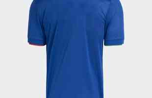 Detalhes do novo uniforme do Cruzeiro, lanado pela Adidas