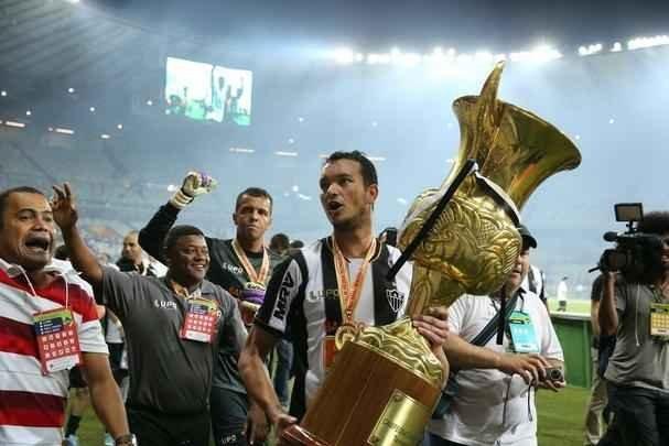 Rver defendeu o Atltico em 177 jogos, com 22 gols marcados