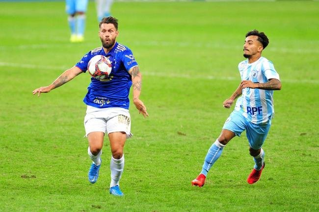 Fotos de Cruzeiro x Londrina, no Mineiro, pela 15 rodada da Srie B