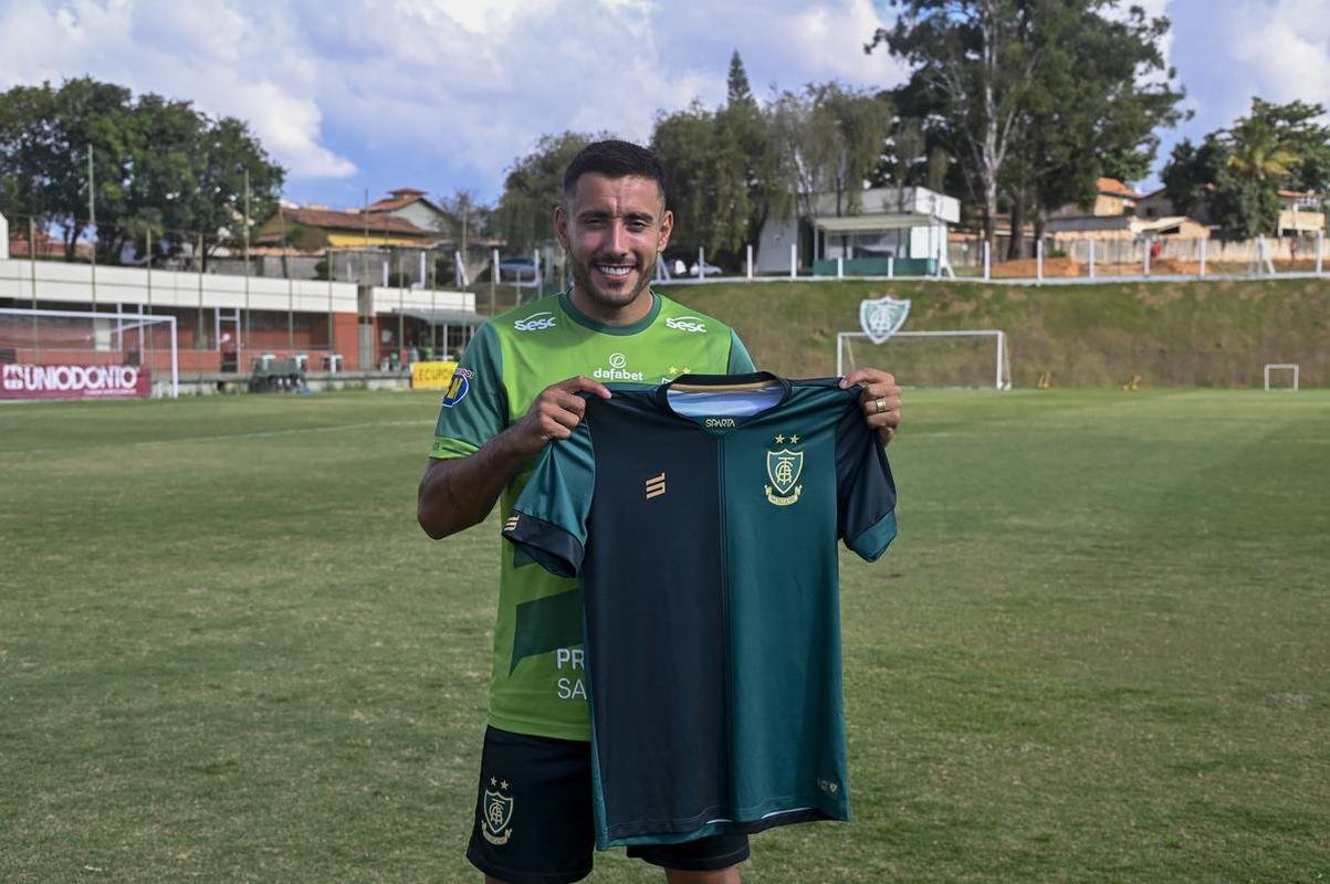 Alan Ruschel (lateral-esquerdo; emprestado pelo Cruzeiro)