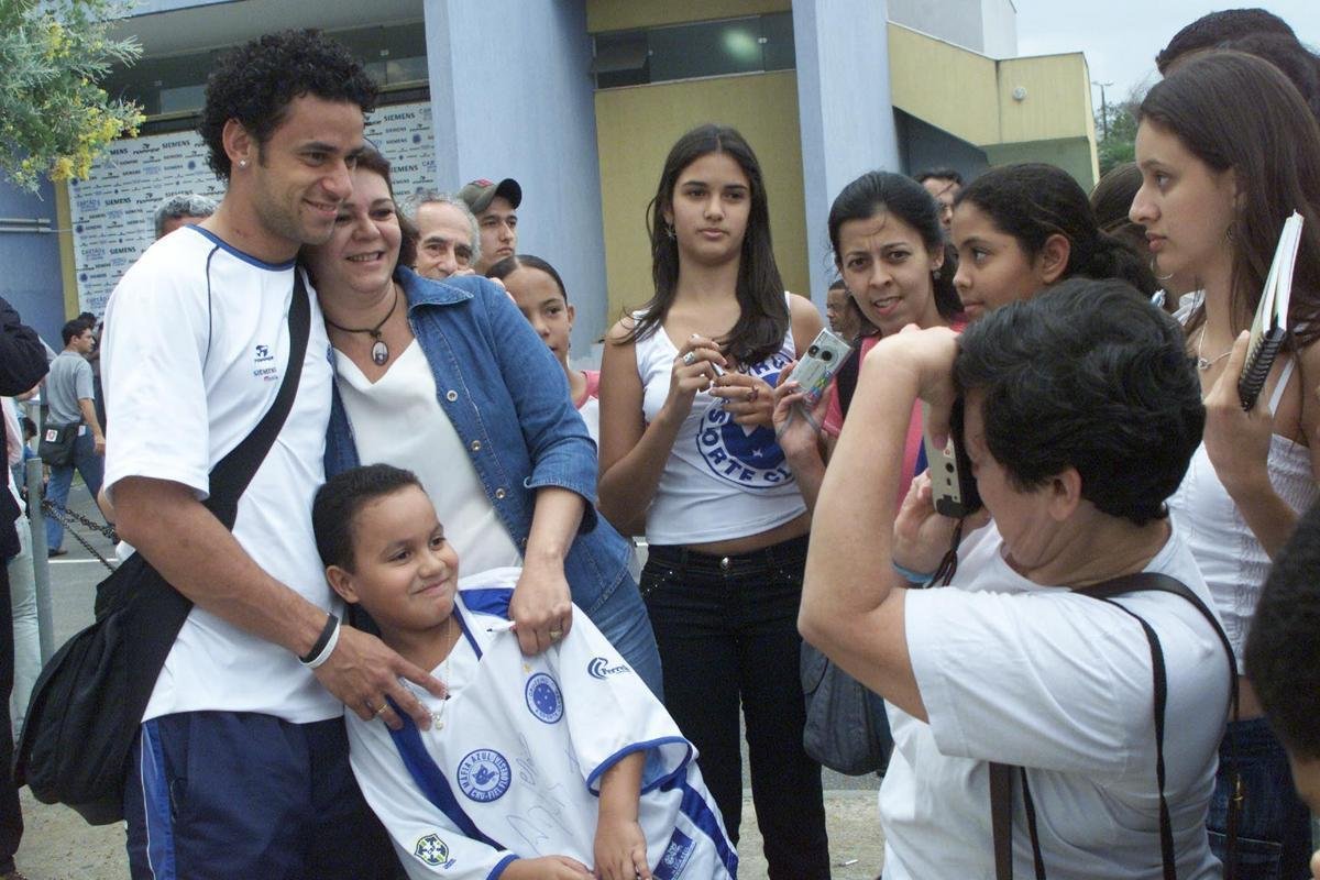 O dia a dia de Fred na Toca da Raposa II entre julho de 2004 e agosto de 2005