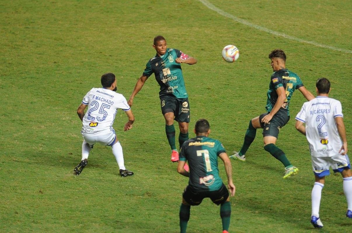Fotos do jogo entre Amrica e Cruzeiro, no Independncia, em Belo Horizonte, pela 25 rodada da Srie B do Brasileiro