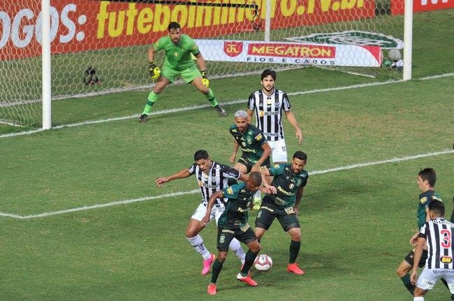 Fotos do jogo de ida da final do Campeonato Mineiro, entre Amrica e Atltico, no Independncia, em Belo Horizonte