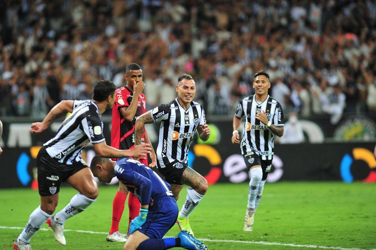 Fotos da vitria do Atltico sobre o Athletico-PR, no Mineiro, no jogo de ida da final da Copa do Brasil