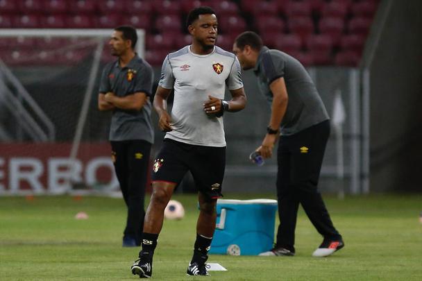 Com a Ilha passando por melhorias, equipes se enfrentaram na Arena de Pernambuco pela segunda rodada do Campeonato Pernambucano