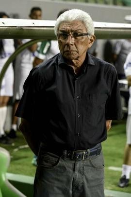 Fotos do primeiro tempo do duelo entre Amrica e Guarani, no Independncia, pela 11 rodada do Mineiro