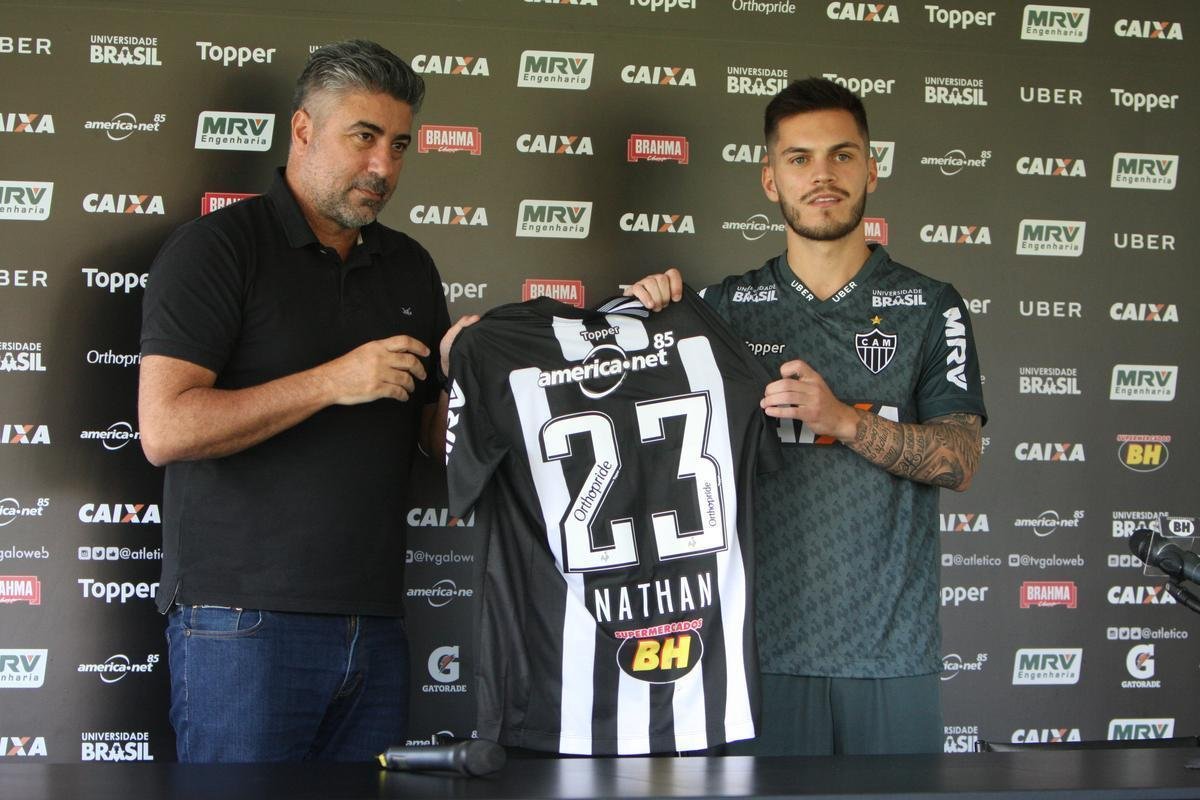 Apresentao do meia Nathan, novo jogador do Atltico