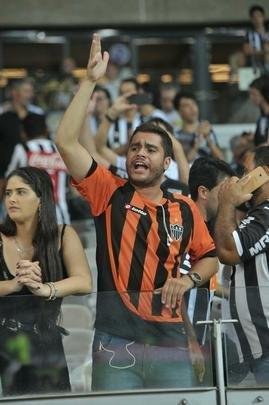 Fotos da torcida em Atltico x Zamora, no Mineiro