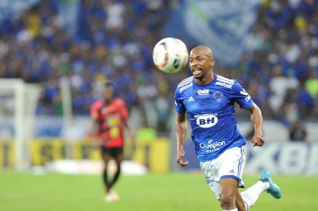 Fotos do jogo entre Cruzeiro e Pouso Alegre
