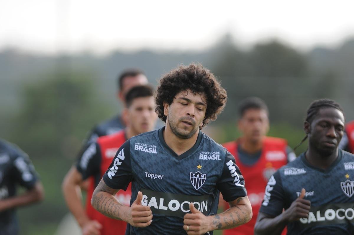 Veja imagens do primeiro dia de trabalho do Atltico no ano