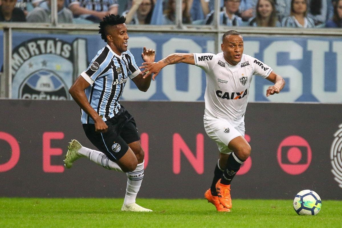 Grmio jogou melhor e conseguiu vitria por 2 a 0 sobre o Atltico na Arena, em Porto Alegre, pela 13 rodada do Campeonato Brasileiro