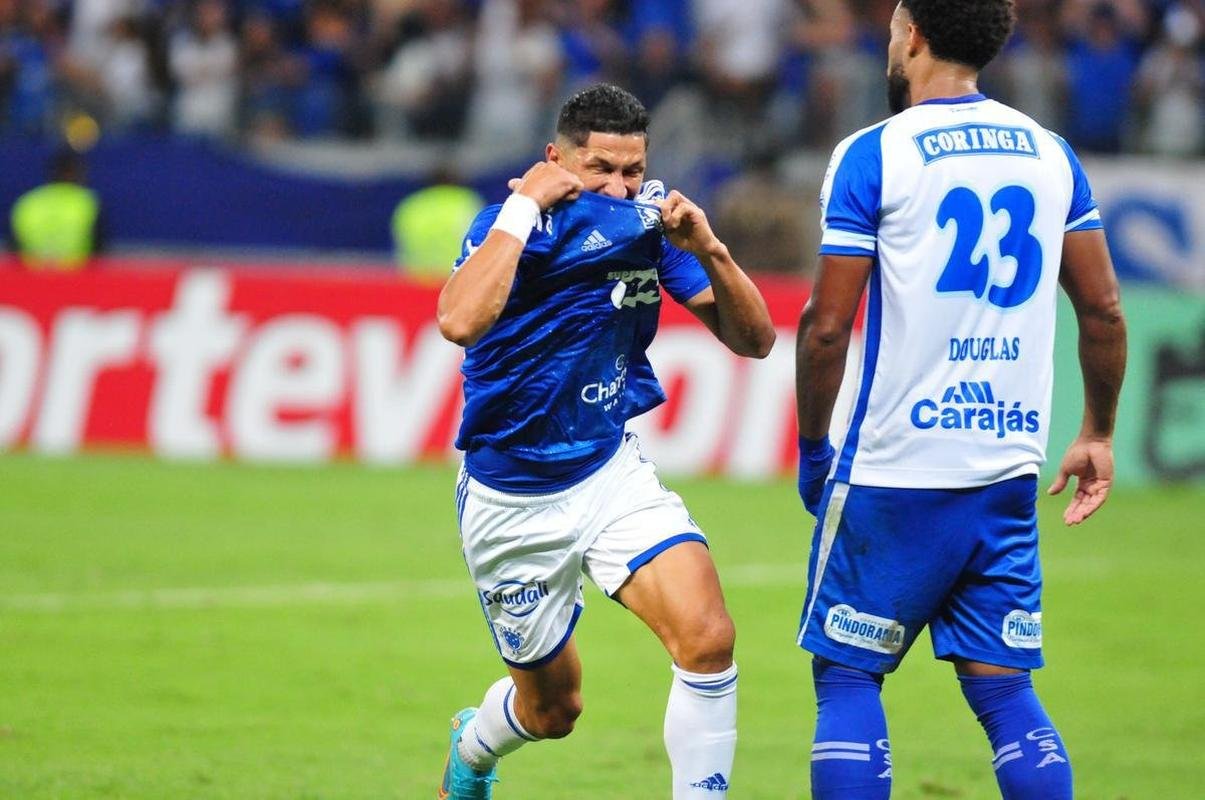 Cruzeiro 3 x 2 CSA: veja fotos do jogo da taa