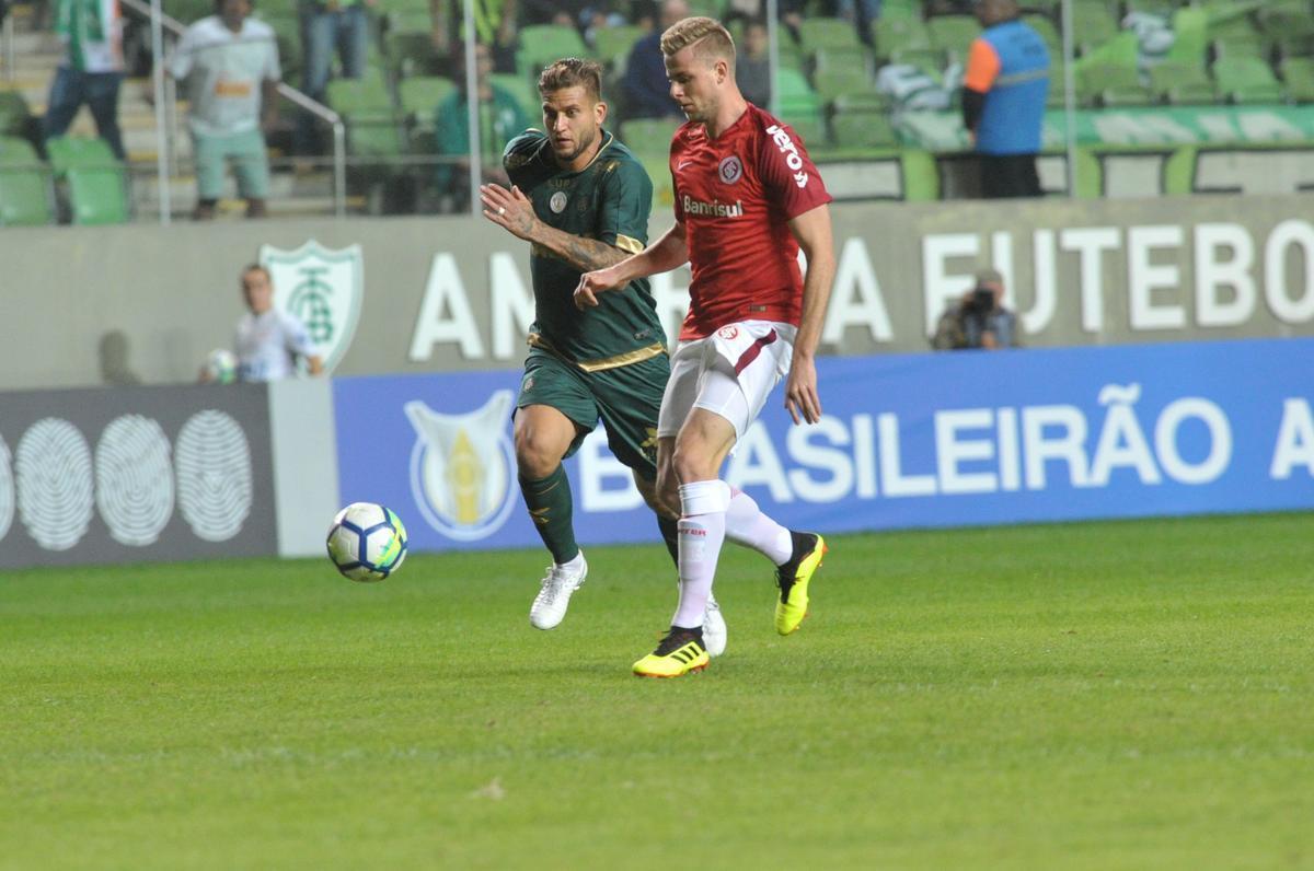 Fotos do jogo entre Amrica e Internacional, no Independncia, pela 15 rodada do Campeonato Brasileiro