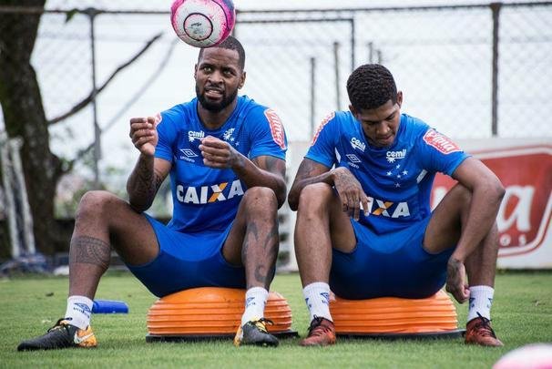 A manh de domingo foi de trabalho intenso na Toca da Raposa II