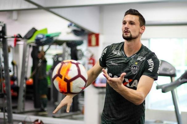 Aps empate no clssico, Atltico volta aos treinos na Cidade do Galo