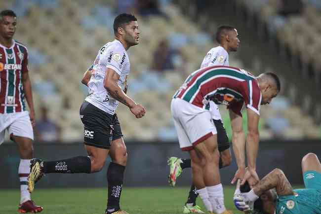 Defeat by 5 to 3 for Fluminense, in Rio, endorsed the fans' questioning of Turco's work at Galo