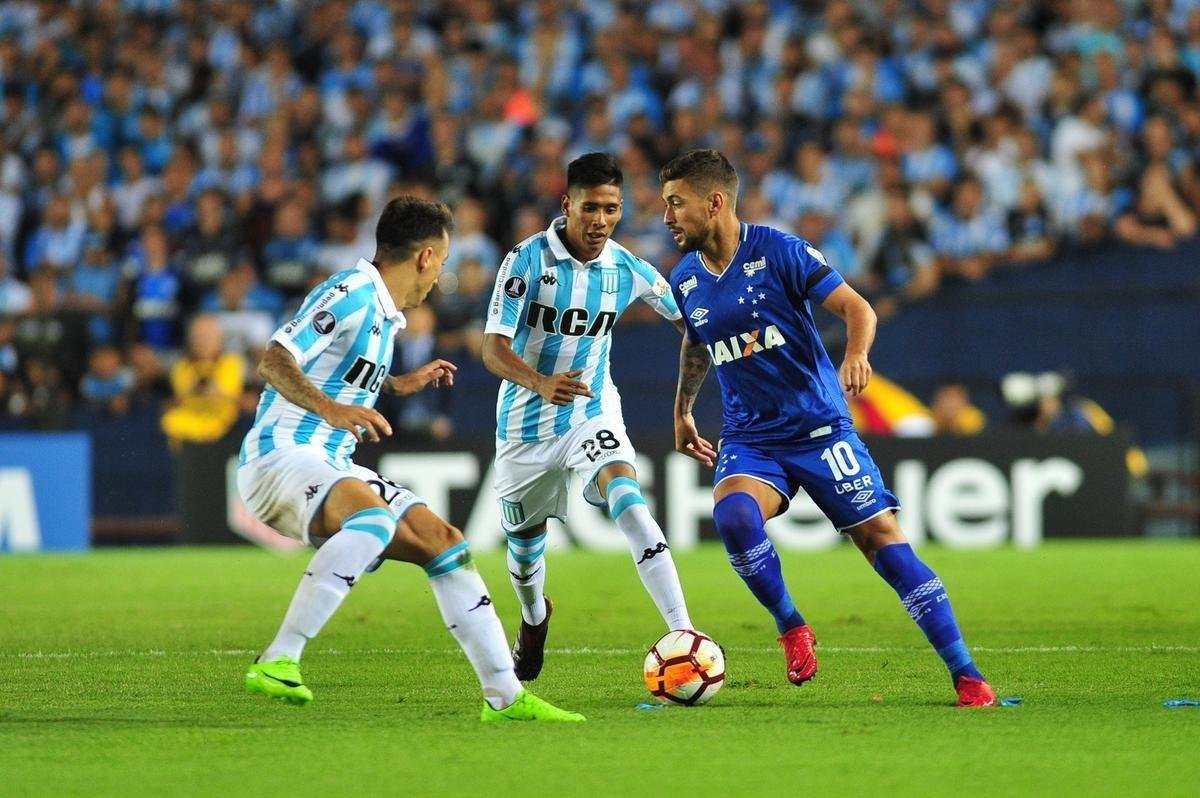 Fotos do primeiro tempo de Racing e Cruzeiro, no El Cilindro, pela Copa Libertadores