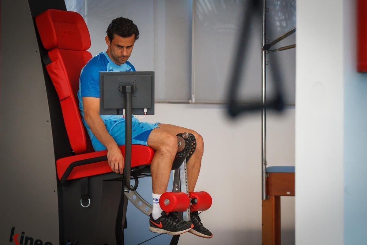 Imagens do treino do Cruzeiro nesta segunda-feira, 27/08. Mano Menezes no permitiu o acesso dos jornalistas, mas clube divulgou fotos da atividade na academia da Toca da Raposa II