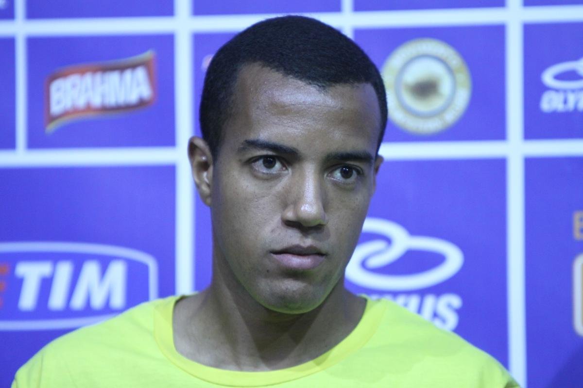 Breno Lopes (lateral-direito) - Em setembro de 2014, firmou um contrato de cinco anos com o Cruzeiro, mas jamais teve chances claras no clube. Em contrapartida, j foi emprestado vrias vezes: Fluminense, Red Bull Brasil, Ponte Preta e Atltico-GO.