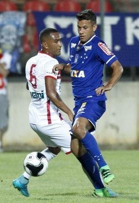 Veja imagens da partida entre Tricordiano e Cruzeiro, na Arena do Jacar