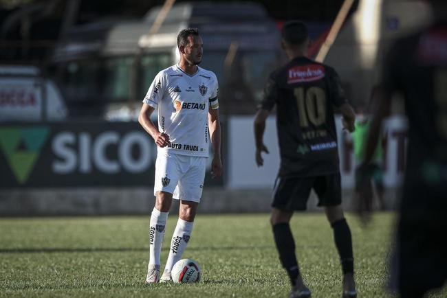 Fotos do jogo entre Democrata-GV e Atltico, pelo Campeonato Mineiro