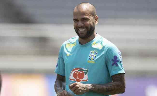 Lateral-direito Daniel Alves foi convocado pela Seleo Brasileira para a Copa