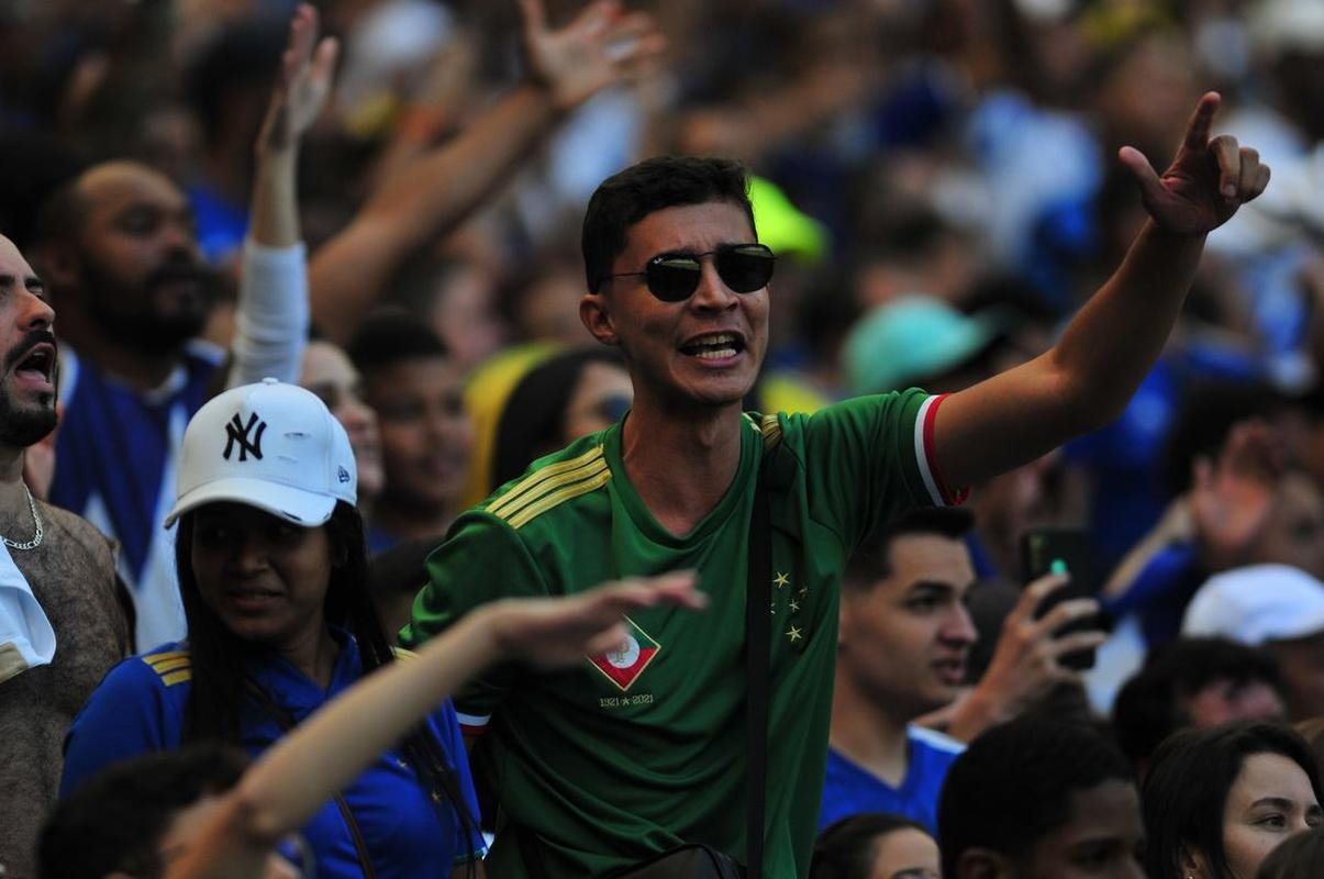 Fotos da torcida do Cruzeiro no jogo contra o Sampaio Corra