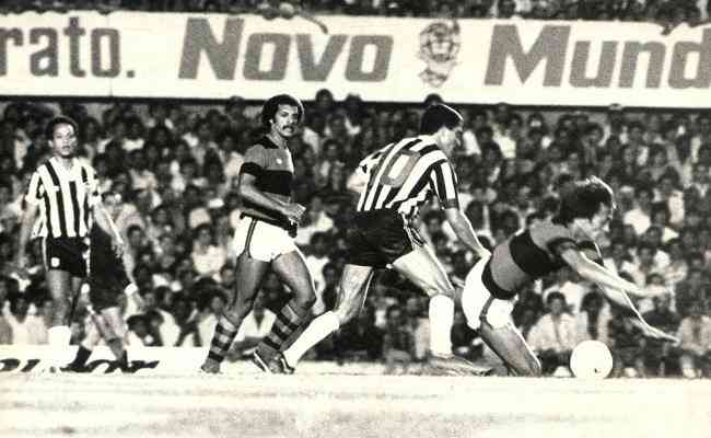 Partida entre Atlético e Flamengo, pela Libertadores de 1981, foi uma das mais polêmicas do confronto