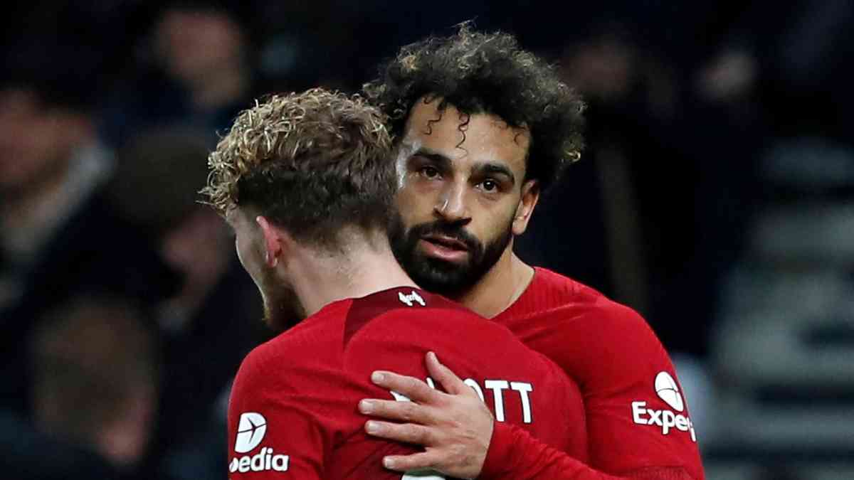 Salah faz dois, e Liverpool vence o Tottenham em jogo agitado do Inglês -  06/11/2022 - UOL Esporte