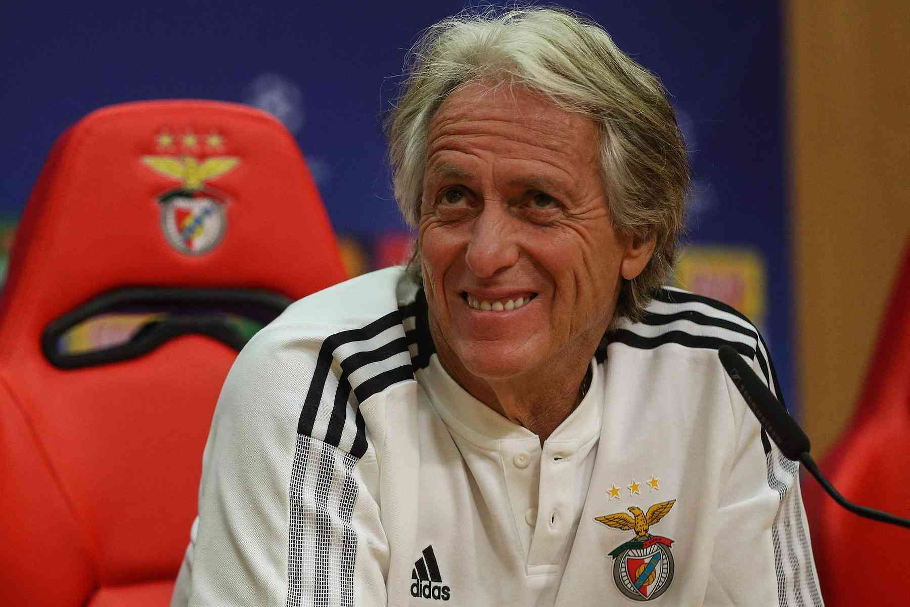 Discussão com Hulk e duelos com Jorge Jesus: conheça Vitor