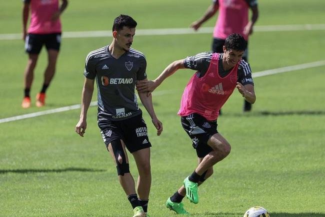 Atltico treina na Cidade do Galo sob o comando de Lucas Gonalves, tcnico interino permanente. Turco Mohamed foi demitido na manh desta sexta-feira (22).