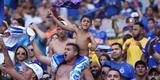 Imagens da torcida do Cruzeiro no clssico contra o Atltico, no Mineiro