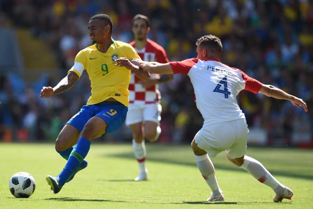 Seleo Brasileira venceu a Crocia por 2 a 0, com gols de Neymar e Roberto Firmino