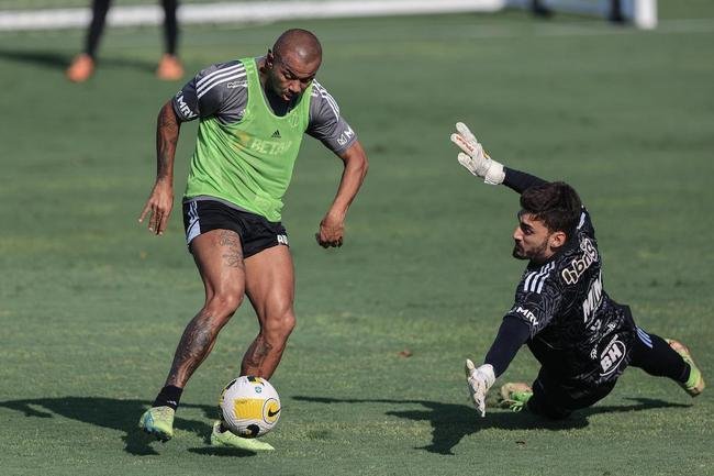 Aps o empate com o Fortaleza, elenco do Atltico treinou na Cidade do Galo, na tarde desta tera-feira (25/10).
