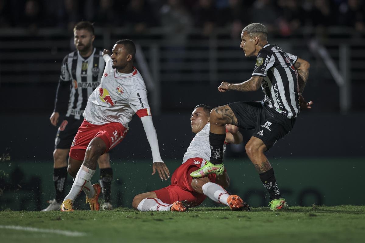 Fotos do jogo entre Red Bull Bragantino e Atltico, nesta quarta, pelo Brasileiro