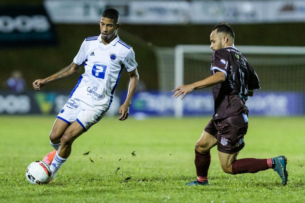 O Cruzeiro estreou no Mineiro de 2023 contra o Patrocinense, em Patrocnio