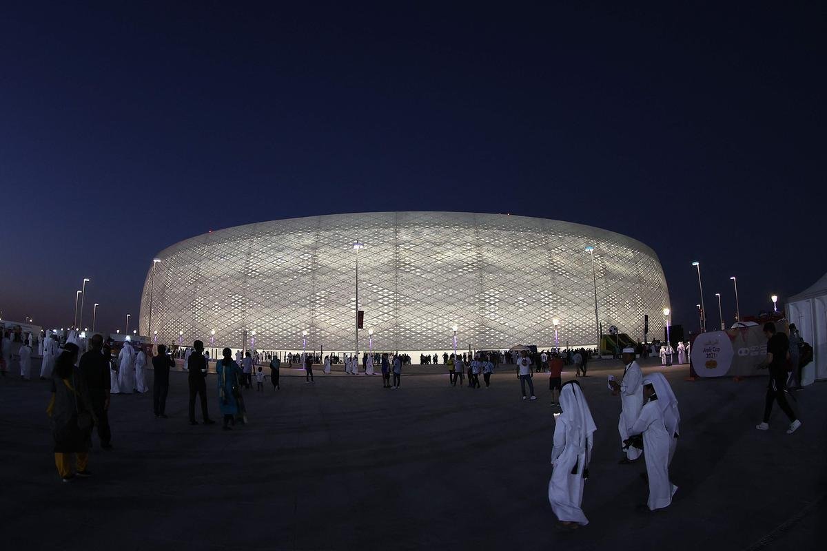 Estdio Al Thumama: arena da Copa tem capacidade para 40 mil torcedores e fica em Doha, capital do Catar. Foi projetado por pessoas nascidas no pas e reflete tradio familiar catari
