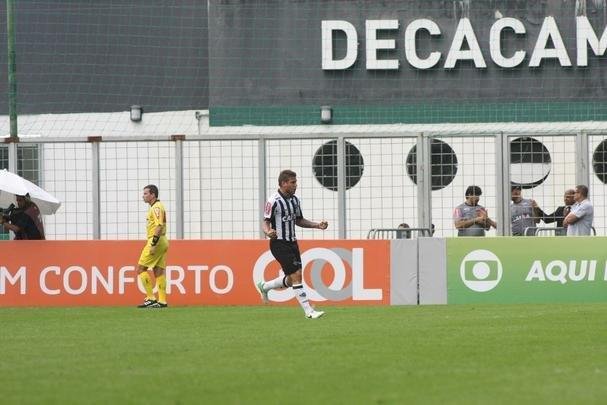 Imagens de Atltico x Ponte Preta, no Independncia