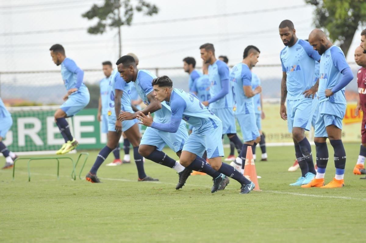 Imagens do treino do Cruzeiro nesta quarta-feira (14), antes do duelo contra o Patrocinense
