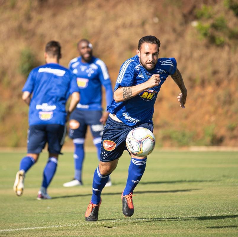 Fotos do treino do Cruzeiro desta segunda-feira (23/11) em Chapecó-SC
