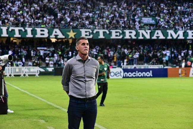Coritiba e Amrica mediram foras pela 6 rodada da Srie A do Campeonato Brasileiro neste domingo (15). A partida foi realizada no Estdio Couto Pereira, em Curitiba.