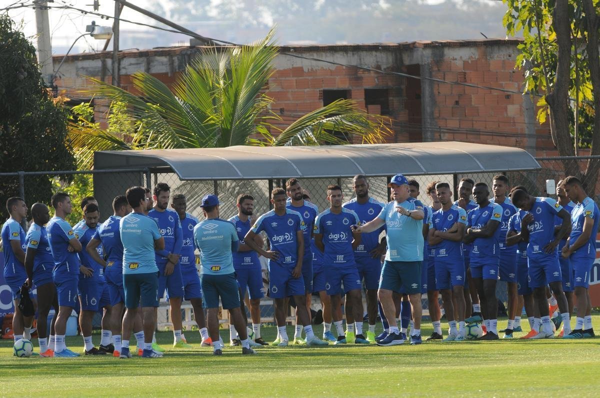 Fotos do treino do Cruzeiro desta quarta-feira, 2 de outubro, na Toca da Raposa II