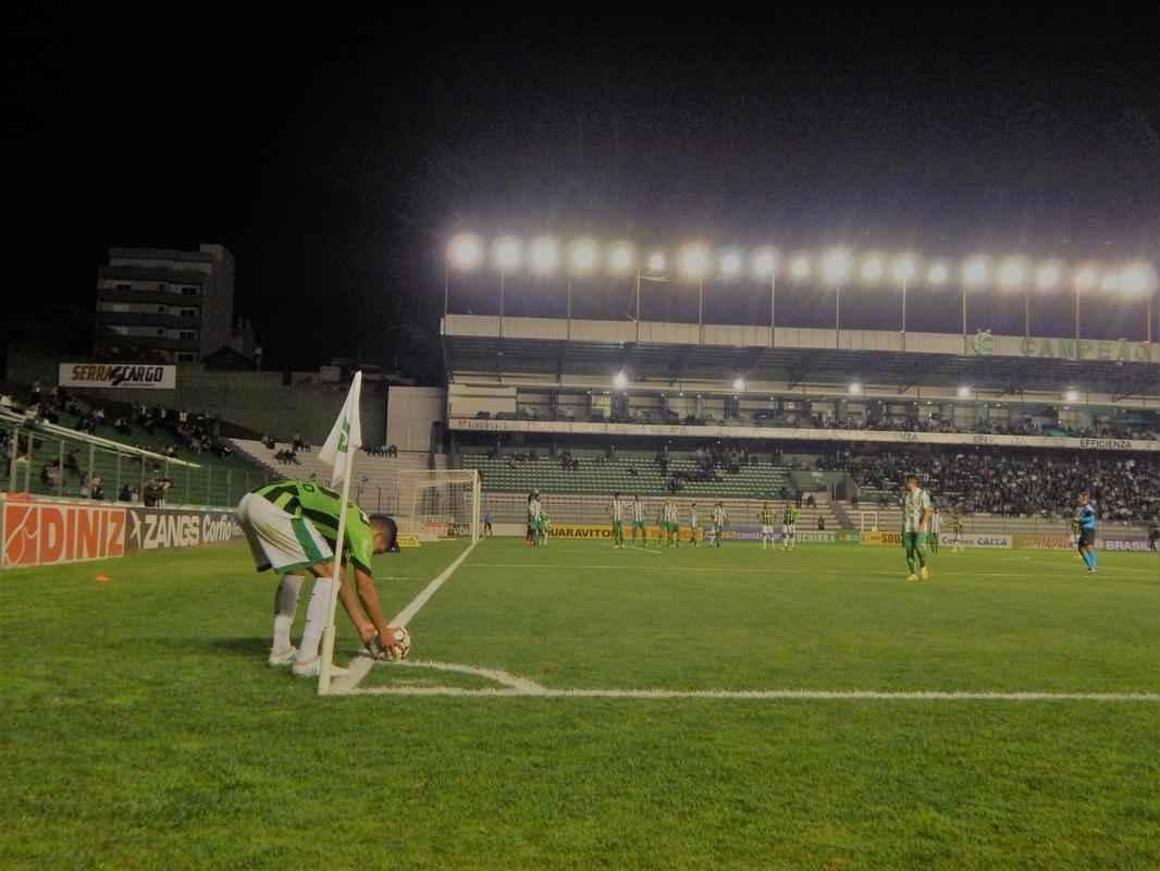Amrica enfrentou o Juventude, no Alfredo Jaconi, em Caxias do Sul, pela Srie B do Brasileiro
