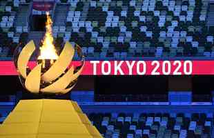 Acendimento da pira olmpica na cerimnia de abertura dos Jogos de Tquio