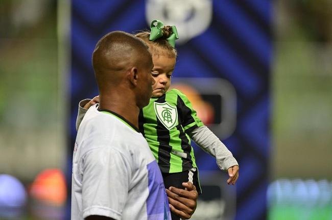 Fotos da derrota do Amrica para o So Paulo, por 2 a 1, no Independncia, em Belo Horizonte, pela 30 rodada da Srie A do Brasileiro. Atacante Alosio abriu o placar para o Coelho, mas Calleri e Alisson viraram para o Tricolor Paulista.